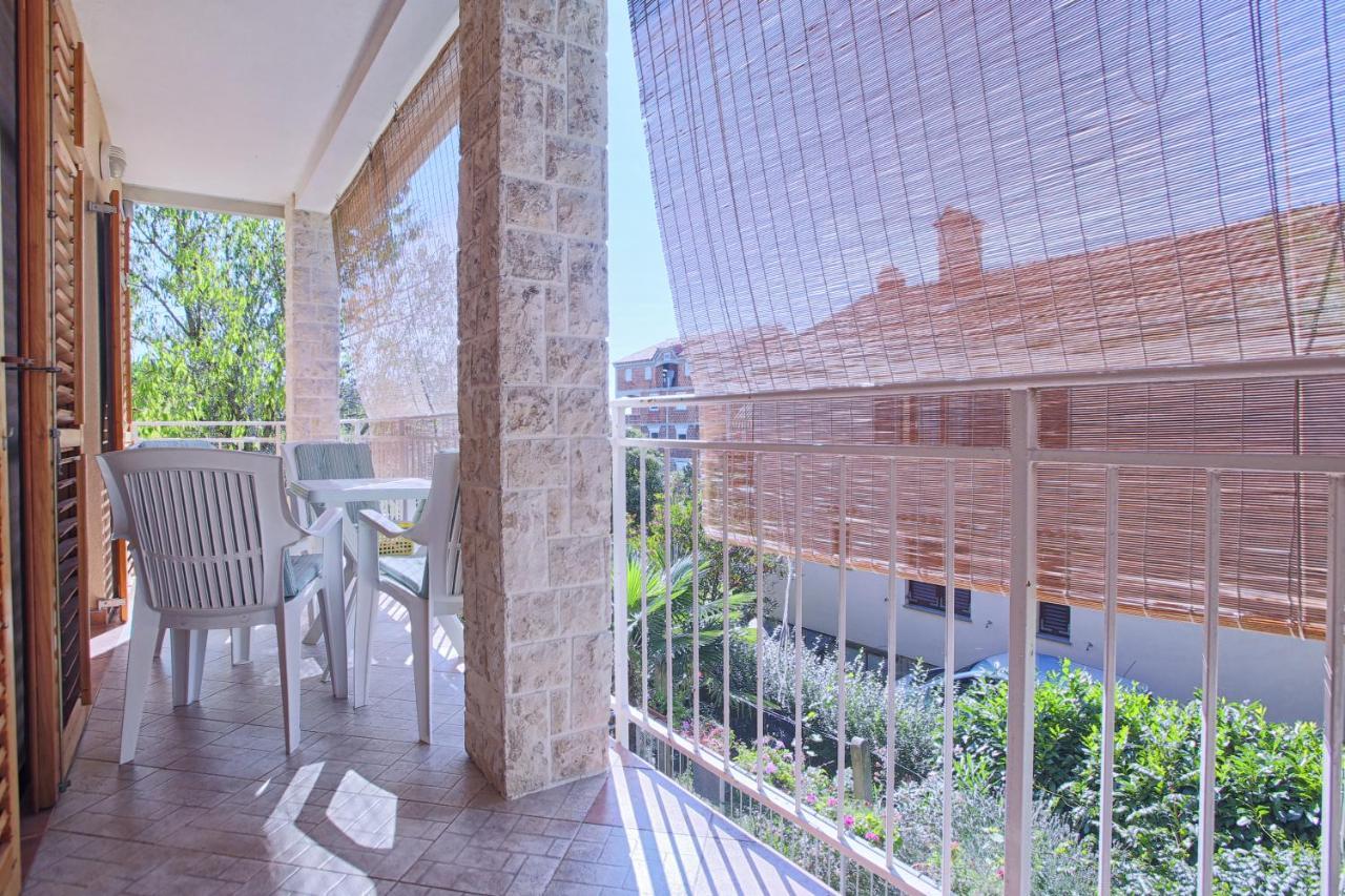 Mladen Apartment Medulin Exterior photo