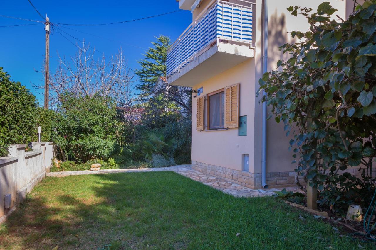 Mladen Apartment Medulin Exterior photo